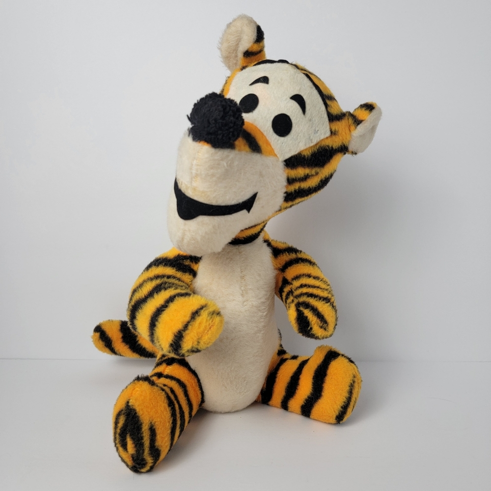 Vintage Disney Characters Tigger 14inch Plush Animal Toy